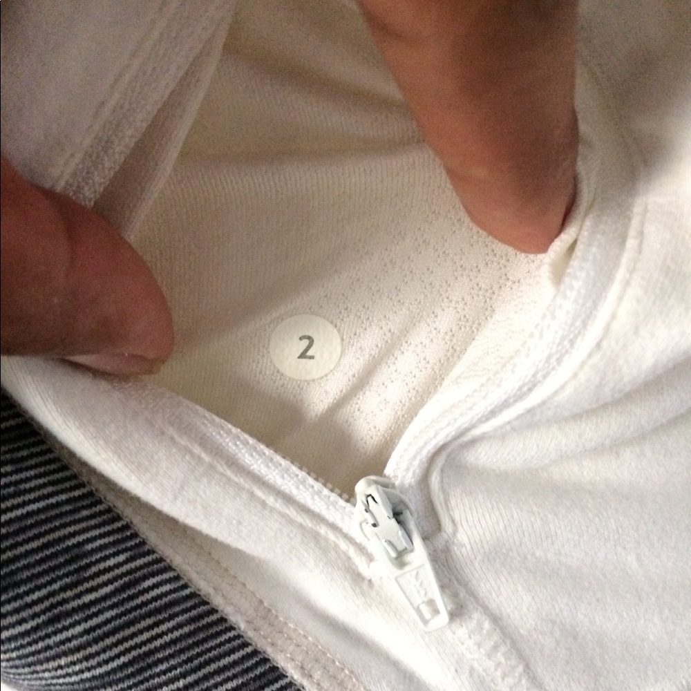 Lululemon women’s white/gray sweater size 2 - Picture 8 of 8